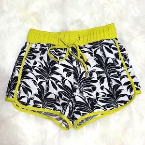 Gianni Bini Shorts With Side Pockets